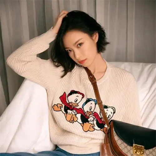 倪妮明星同款毛衣女 2020秋冬新款卡通圆领宽松韩版外穿针织衫潮