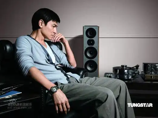 刘德华代言腕表 西贡拍广告流露悠然神情(组图)