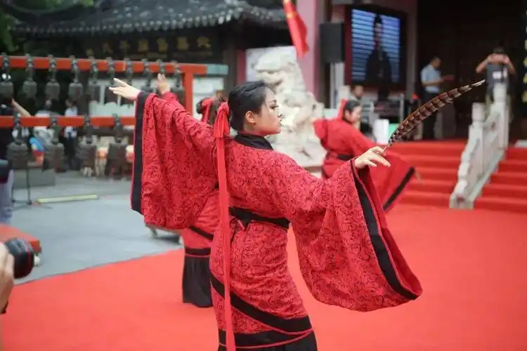 祭祀场合是周朝时期用于教育贵族子弟的乐舞教材中国古代舞蹈之一执羽