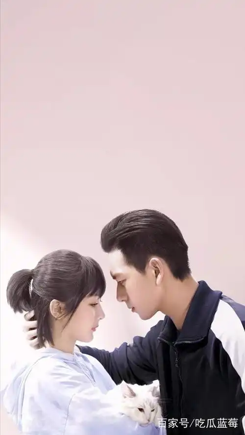 韩商言佟年帅气甜蜜壁纸来袭,引得上头姐妹们纷纷收藏!