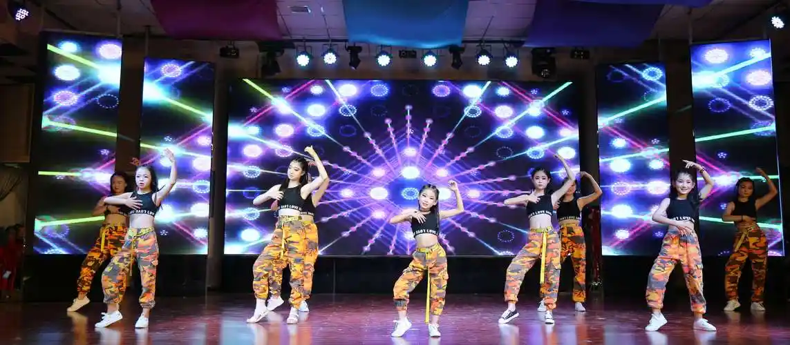 丽娜舞蹈培训基地——【爵士舞】