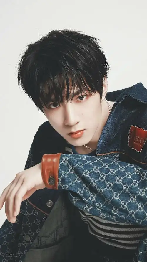 有哪些刘耀文神图(最好是舞台的 求求了姐妹们)?