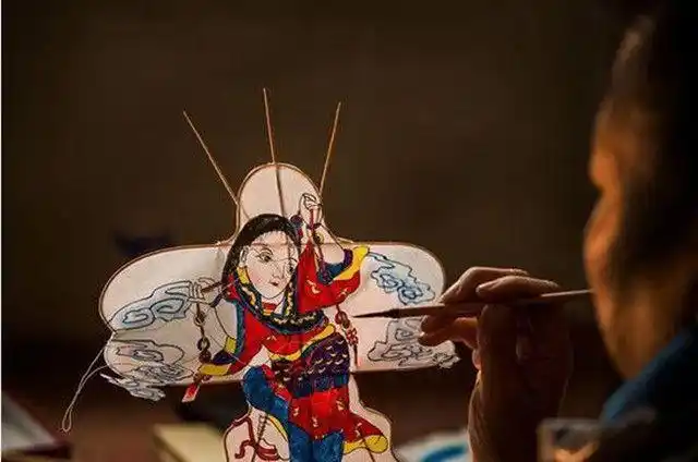 风筝一开始用于传递军事情报后来成为最受欢迎的古代休闲玩具