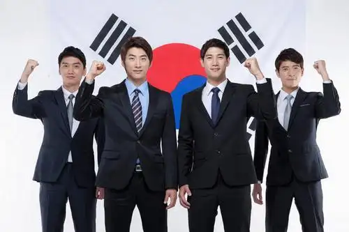 站,横图,室内,白天,正面,衬衫,快乐,兴奋,骄傲,成功,胜利,合作,团队