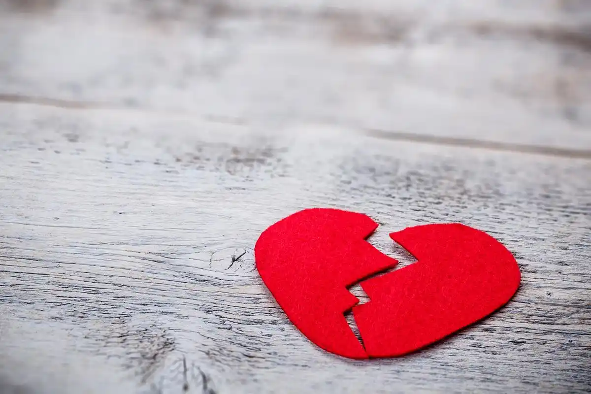 句句伤感走心的失恋句子  1.