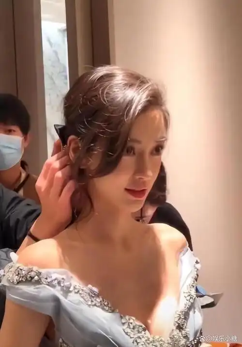 复出宣告失败,35岁被资本抛弃的杨颖,如今怎么样了