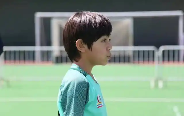 刘烨儿子诺一长大了混血气息浓郁清新是爸爸的缩小版