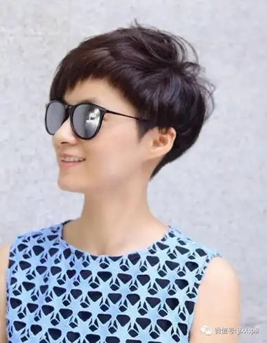 2018流行"短鬓角"_发型