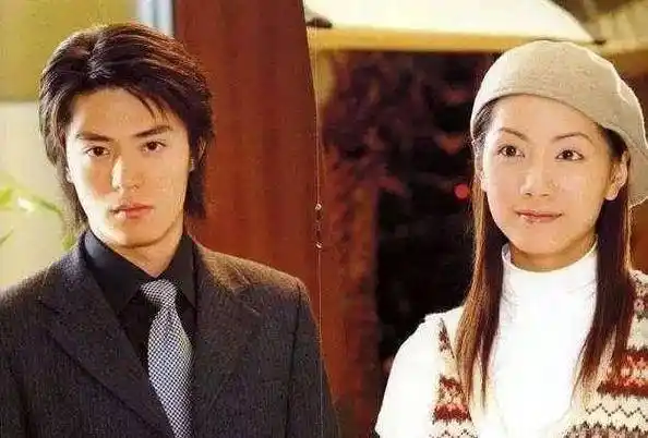 41岁林韦君晒近照,曾高傲拒绝霍建华,今皮肤白皙稚嫩却依旧单身_男星