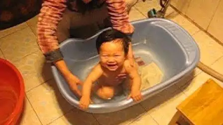 研研洗澡 06.11.10