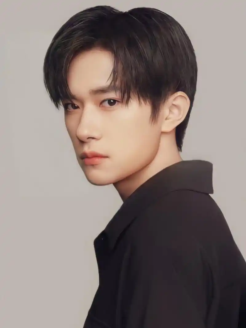 易烊千玺经典歌曲介绍,你喜欢哪一首?