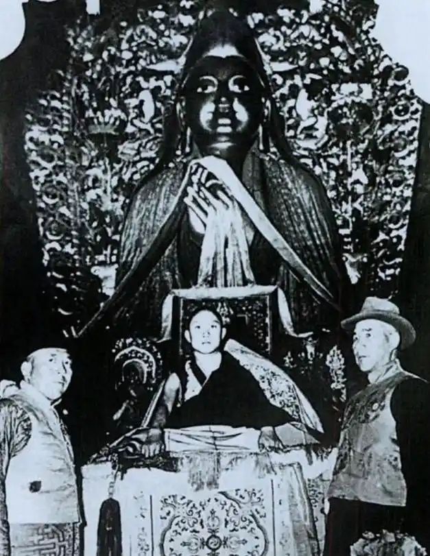 高僧们去寻转世灵童,5岁小孩:你们怎么才来|活佛|塔尔寺_网易订阅