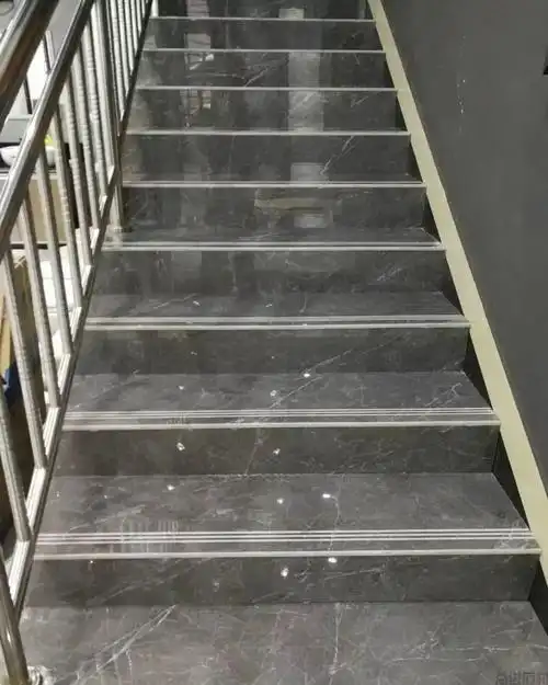 大理石楼梯踏步横头怎么做,即实用又美观_益进石材