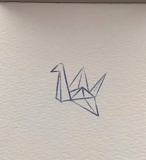 今天分享给大家的是千纸鹤的简笔画教程,希望你能喜欢.