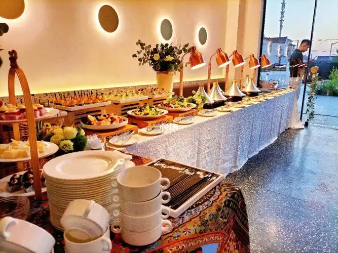 户外婚礼自助餐公司团建会议茶歇圆桌单点