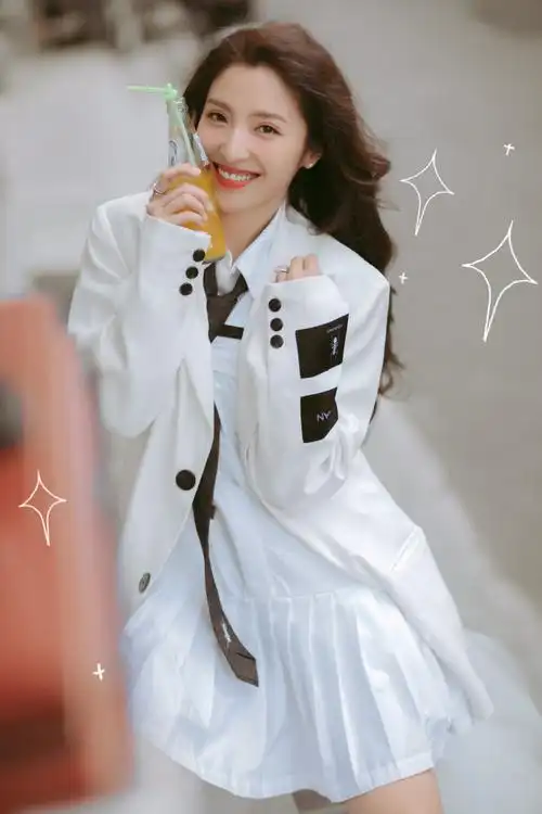 09快女潘辰结婚##快女潘辰官宣结婚