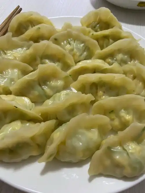 6月豆做的超好吃西葫芦蒸饺