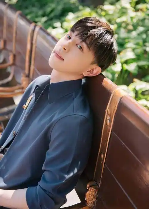 邓伦第一,作为90后男演员,他太成功了_肖战_陈情_因为