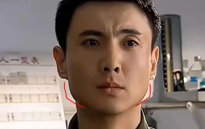 张翰眼睛原图照片(张翰照片大全最新图片)