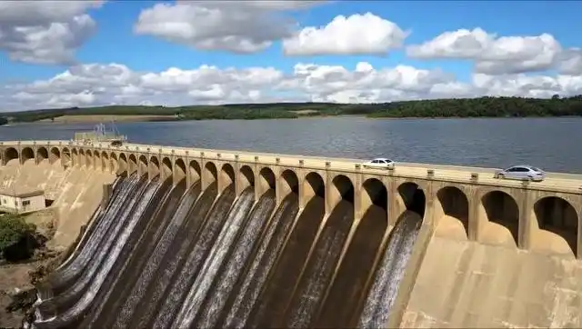 南美洲亚马逊河经这座水坝变的很温顺