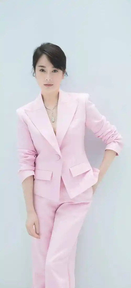 左小青高清写真壁纸图集,风姿绰约,强势吸睛_时尚