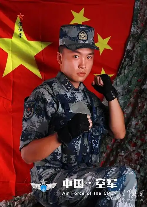 我们永远是军人来一波退伍兵哥哥的帅气硬照