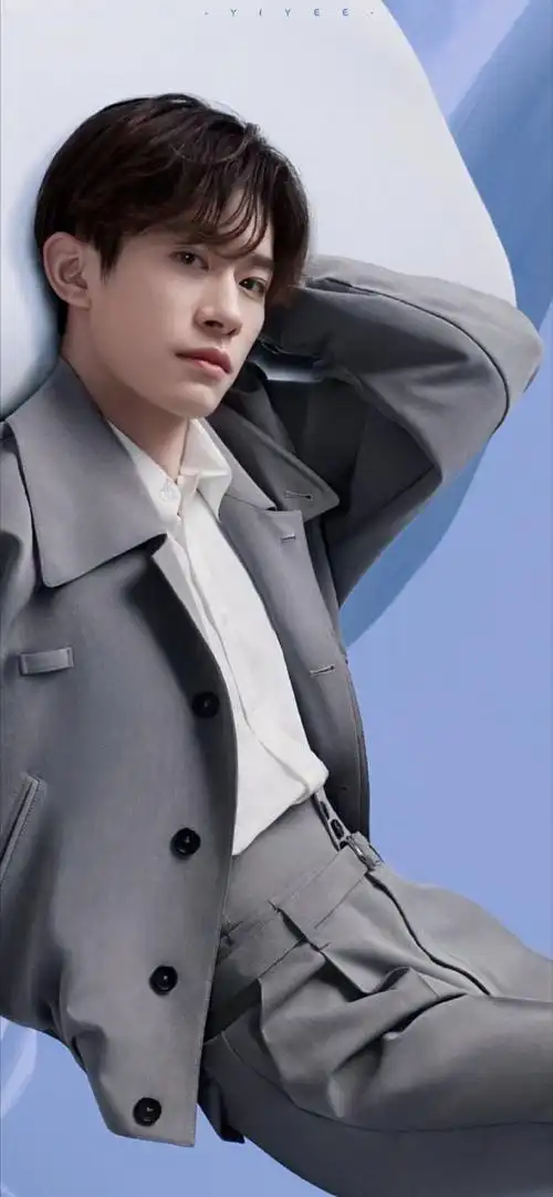 易烊千玺宣传雪豹##四字 易烊千玺 yyqx 四字弟弟##易烊千玺电影小小