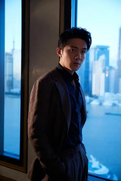 李泽锋雅痞帅气写真图片