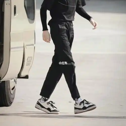 任嘉伦同款鞋子