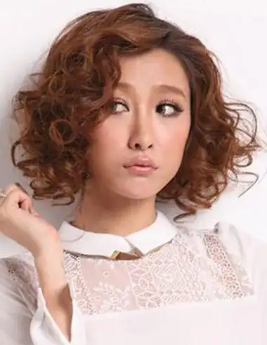 女士螺旋烫短发图片 螺旋烫适合多大年龄