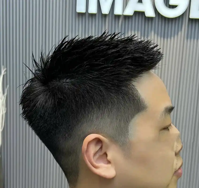 圆脸发型推荐# #发型# #男士发型参考# #男士发型# #前刺短