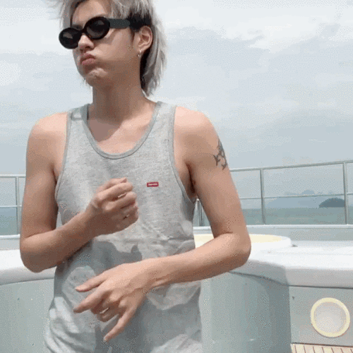 吴亦凡 gif 动图