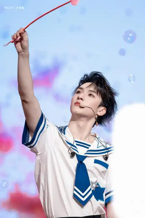 严浩翔叁重楼暨出道四周年演唱会