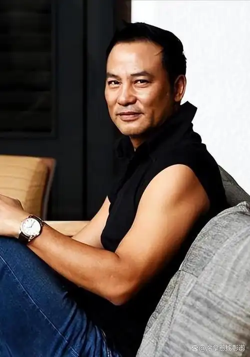 任达华:出道43年零绯闻,曾为爱坚持丁克,50岁得女时泪流满面