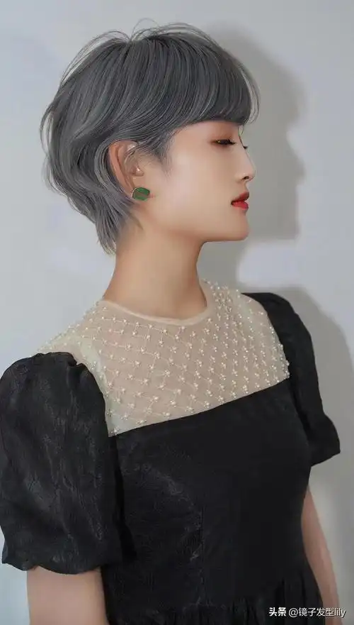 说到发型还是短发比较受欢迎,立秋短发100款送给大家,漂亮还时尚,越来