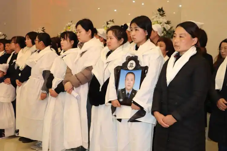 三门峡市公安局因公殉职民警聂三保遗体告别仪式今日举行