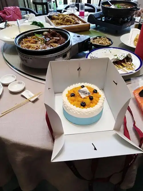 祝您生日快乐!健康长寿!