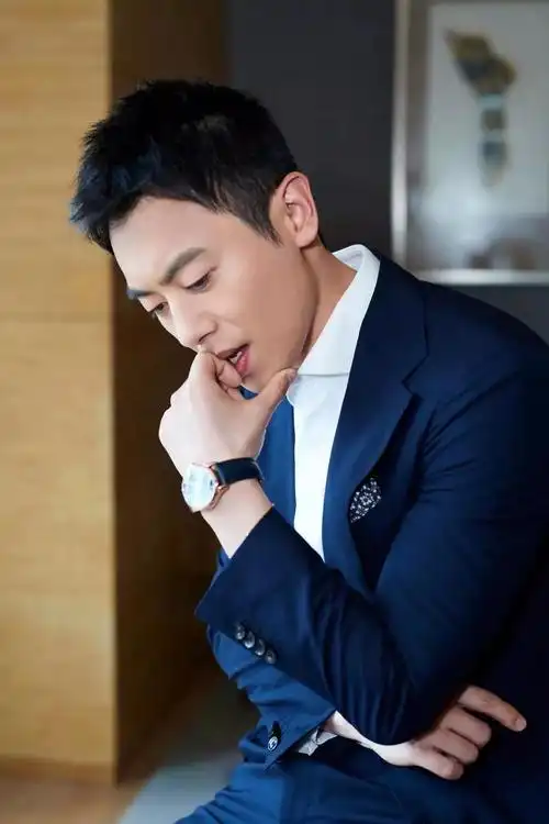 沈佳妮个人资料简介(朱亚文与老婆沈佳妮结婚多年恩爱如初) - 陶金路