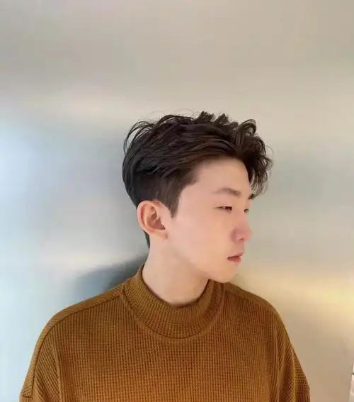 韩式三七分气垫烫