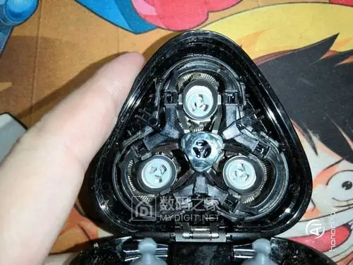 拆解飞科fs376剃须刀14500锂电池没有用几次就报废网上说是它的通病