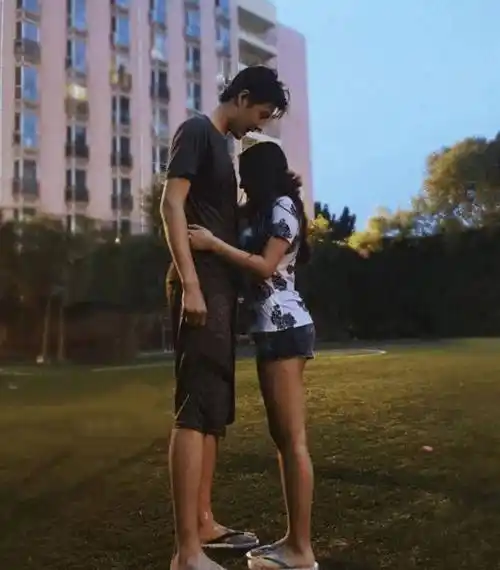 并且王逸宸自己还发文表示"35厘米的身高差是我们最美的故事",不得不