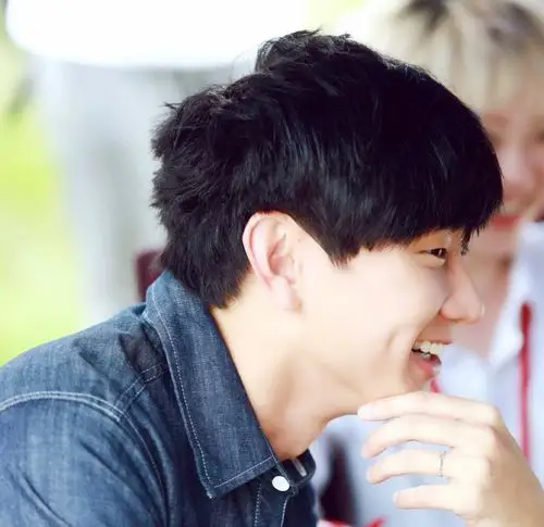 好爱的一张侧脸照,在消失的爱人剧组