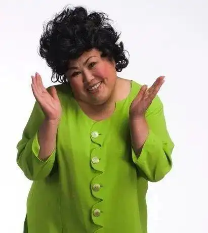 受赵本山追捧,被张艺谋器重,这个230斤的胖子凭什么?