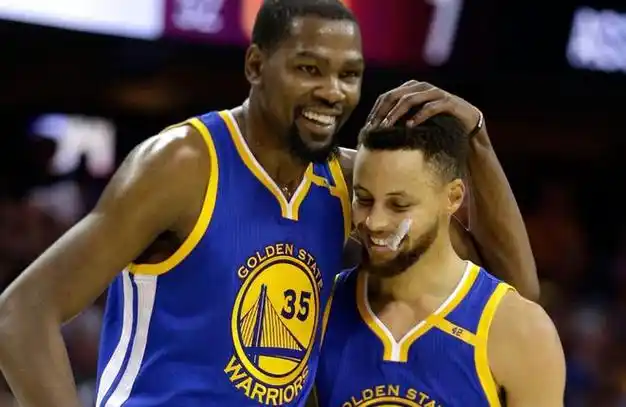 杜兰特重返勇士 重披35号袍 重塑辉煌|库里|勇士队|维金斯|汤普森