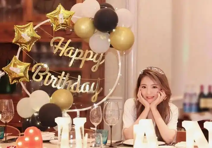 原创安以轩41岁豪奢生日趴现场曝光ceo尪藏闪光弹宠妻称呼甜爆