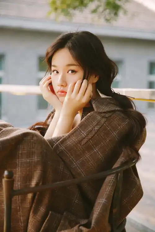 孟慧圆新单曲《美美》今日上线 用音乐传递心底思念