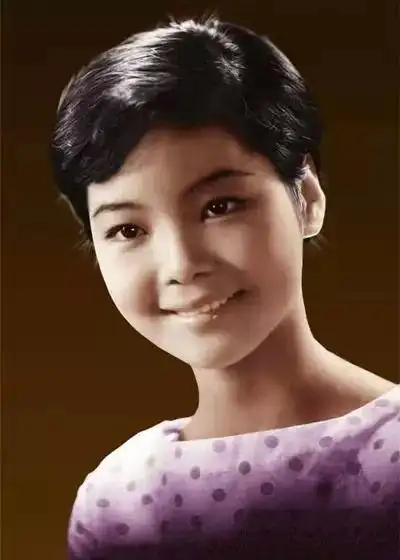 这些邓丽君年轻时的最美照,你确实没见过!