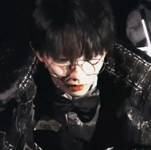 马嘉祺-樱砸:爱豆头像铺-话本小说网