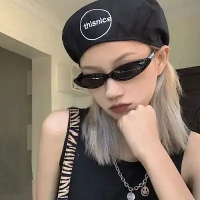 戴眼镜的酷酷女头_女生头像_我要个性网