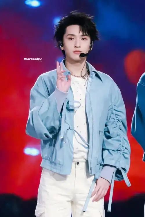 严浩翔中国移动动感地带芒果卡代言人